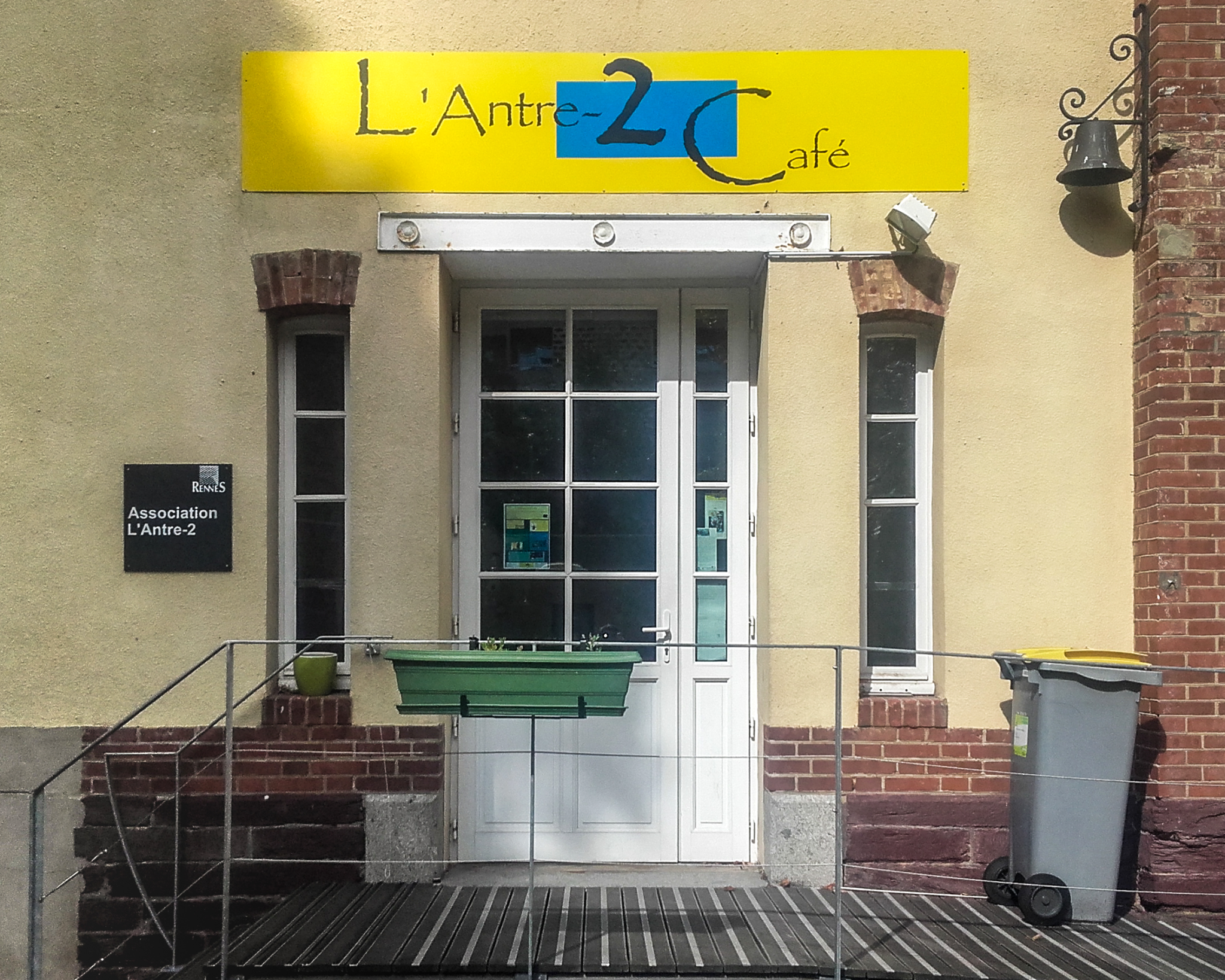 You are currently viewing <span style="color:#ff0000;">[Poste pourvu]</span>13-07-2020 : offre d’emploi animateur(rice) social(e) / socioculturel(le) Gem L’Antre 2 (Rennes – 35000)